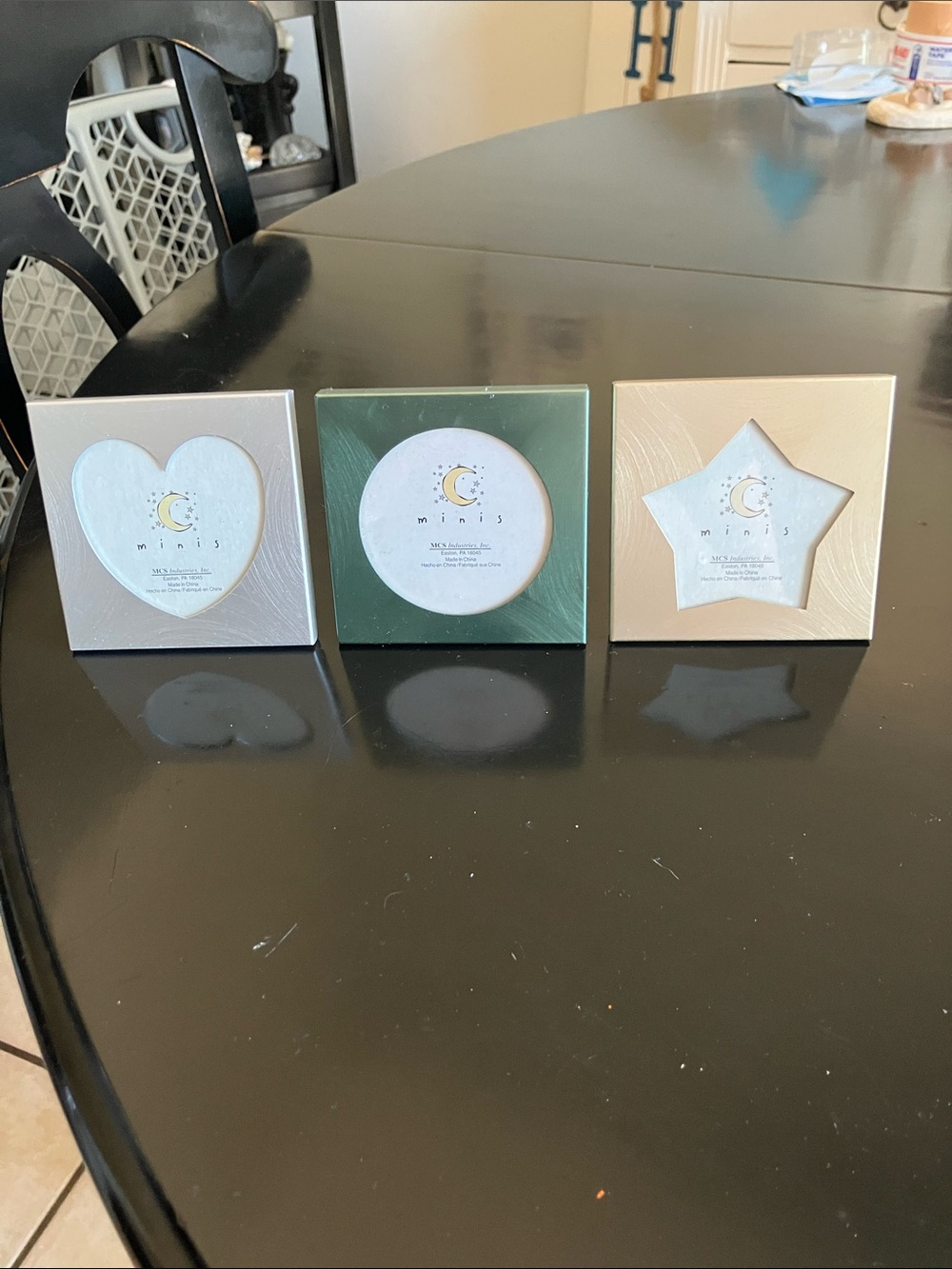 Decorative Photo Frames Set - Green, Cream, White